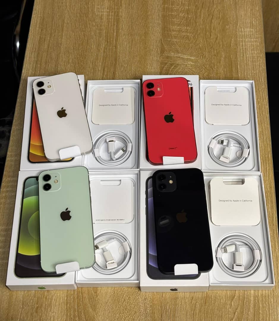 IPhone 12 Open box(128 gb)