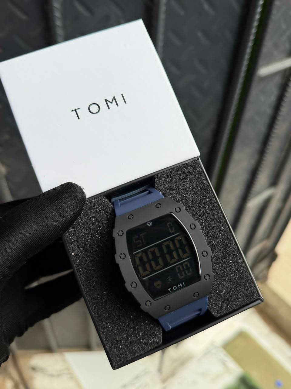 Boxed wrist watch