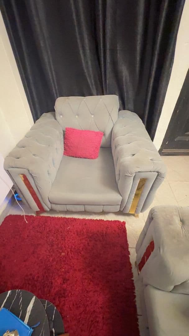 2 sitter and 1 sitter (Sofa chair)